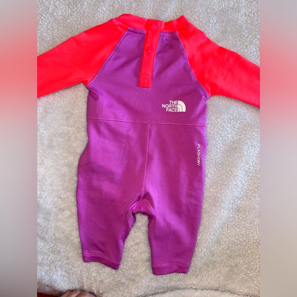 NWT The North Face Amphibious Sun One-Piece Swimsuit - Picture 6 of 8